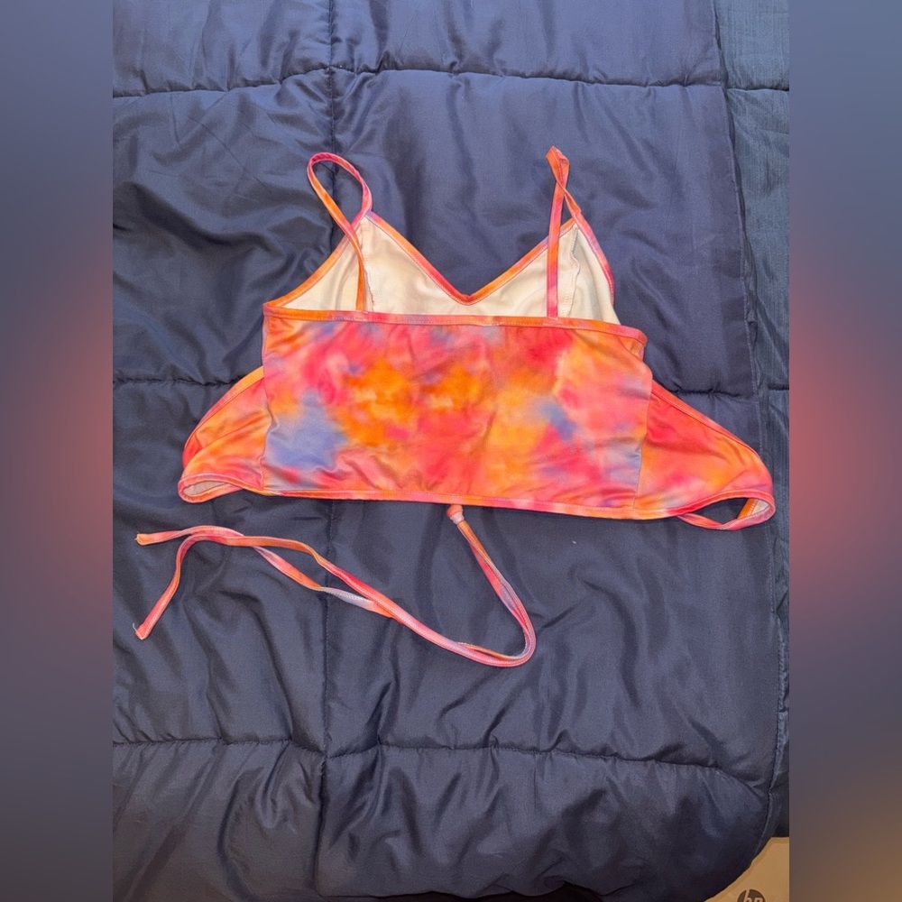 Shein Vibrant Tie-Dye Strappy Crop Top (Women’s Medium) - Picture 2 of 3
